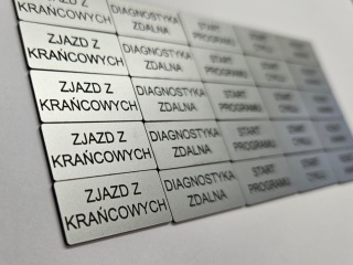 Etykieta opisowa | Tabliczka grawerowana | 30x20 mm | 40x20 mm | 60x20 mm | KONFIGURATOR