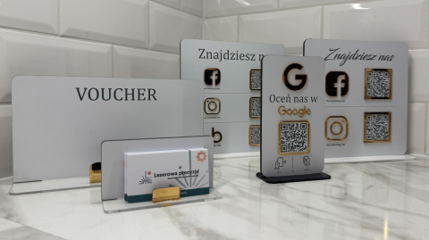 Prezenter stand stojak na recepcję z kodem QR i NFC - Oceń nas w Google | KONFIGURATOR Prezenter stand stojak na recepcję z kodem QR i NFC - Oceń nas w Google | KONFIGURATOR