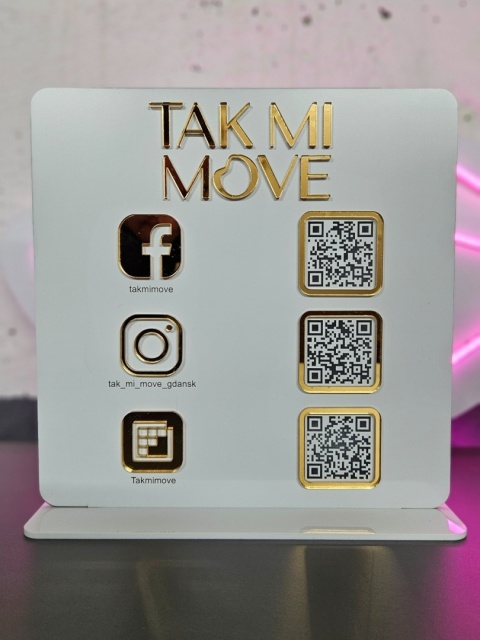 Prezenter stand stojak social media z 3 kodami QR i logo z plexi | KONFIGURATOR Prezenter stand stojak social media z 3 kodami QR i logo z plexi | KONFIGURATOR