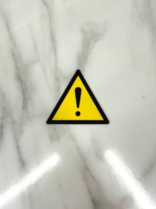Tabliczka ostrzegawcza: Ogólne ostrzeżenie | W001 | Zgodna z DIN EN ISO 7010 | laminat | 70 mm