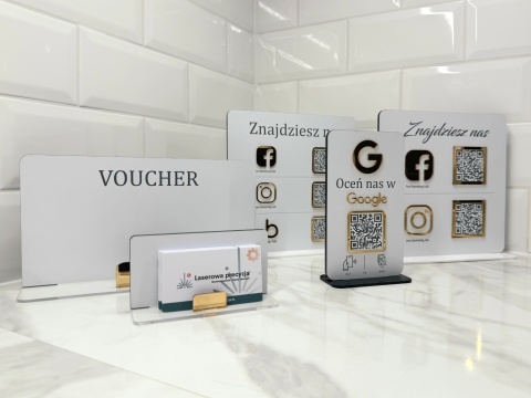 Prezenter stand stojak na recepcję z kodem QR i NFC z Twoim logo metodą druku UV - Oceń nas w Google | KONFIGURATOR