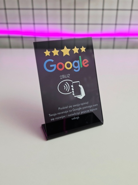 Prezenter stand stojak tabliczka z kodem QR i NFC - Google | KONFIGURATOR