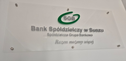 Tablica z plexi z logo na ścianę | KONFIGURATOR