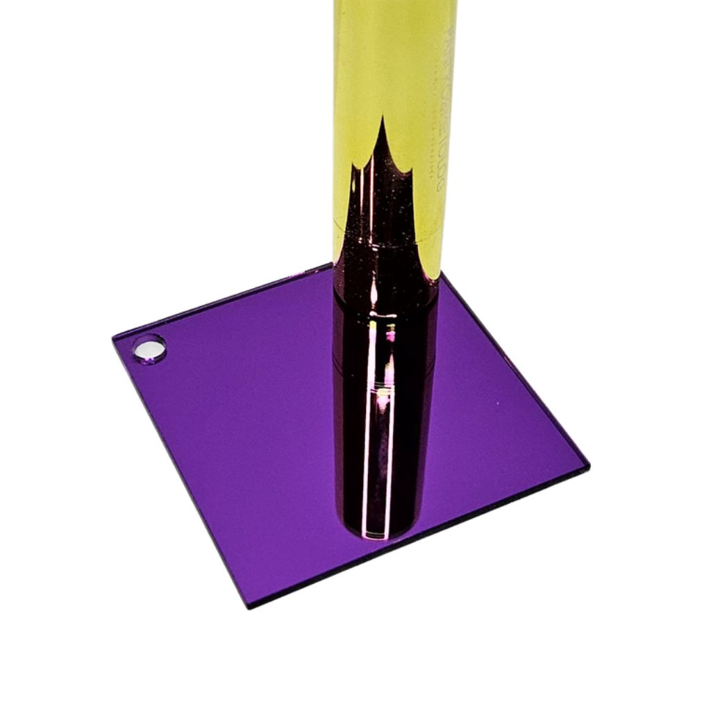 Plexi-lustro-fioletowe-3-Laserowa-precyzja.jpg