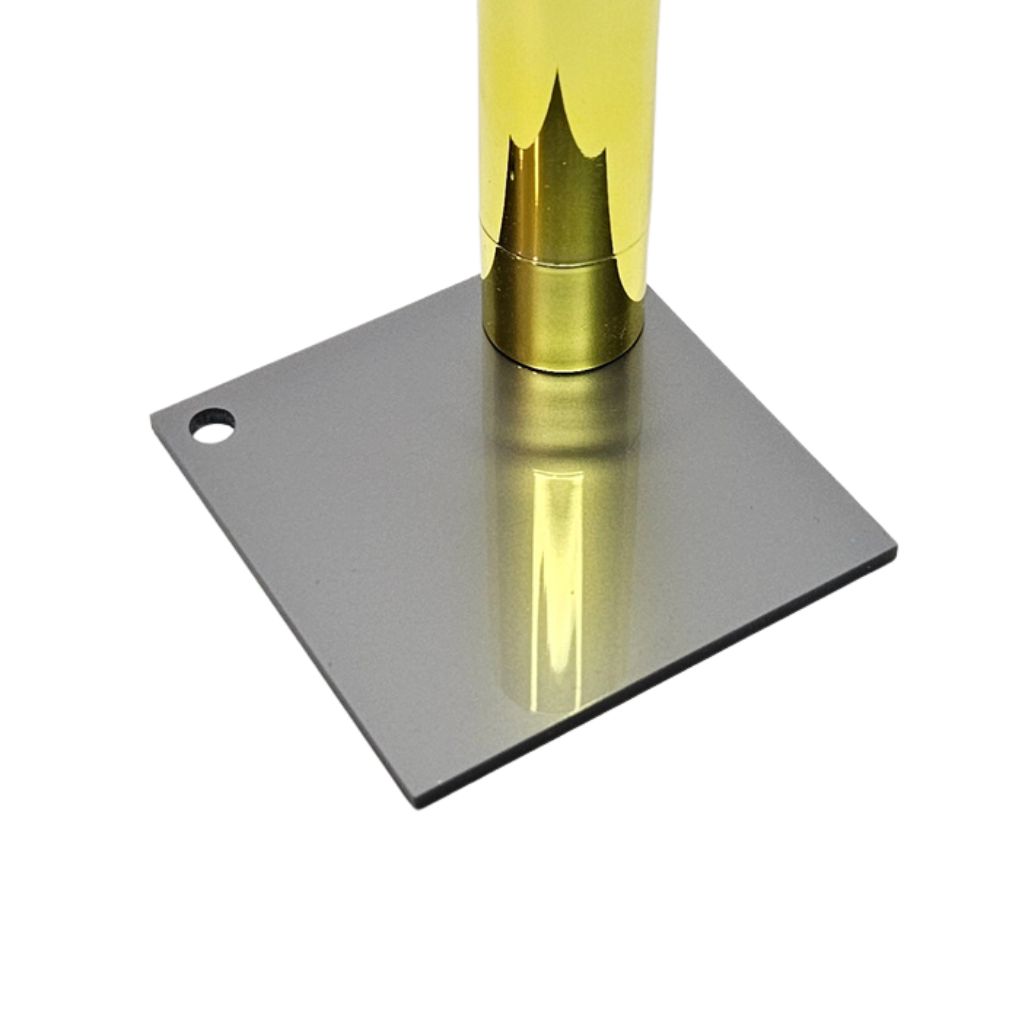 Plexi-metallic-srebrne-3-Laserowa-precyzja.jpg